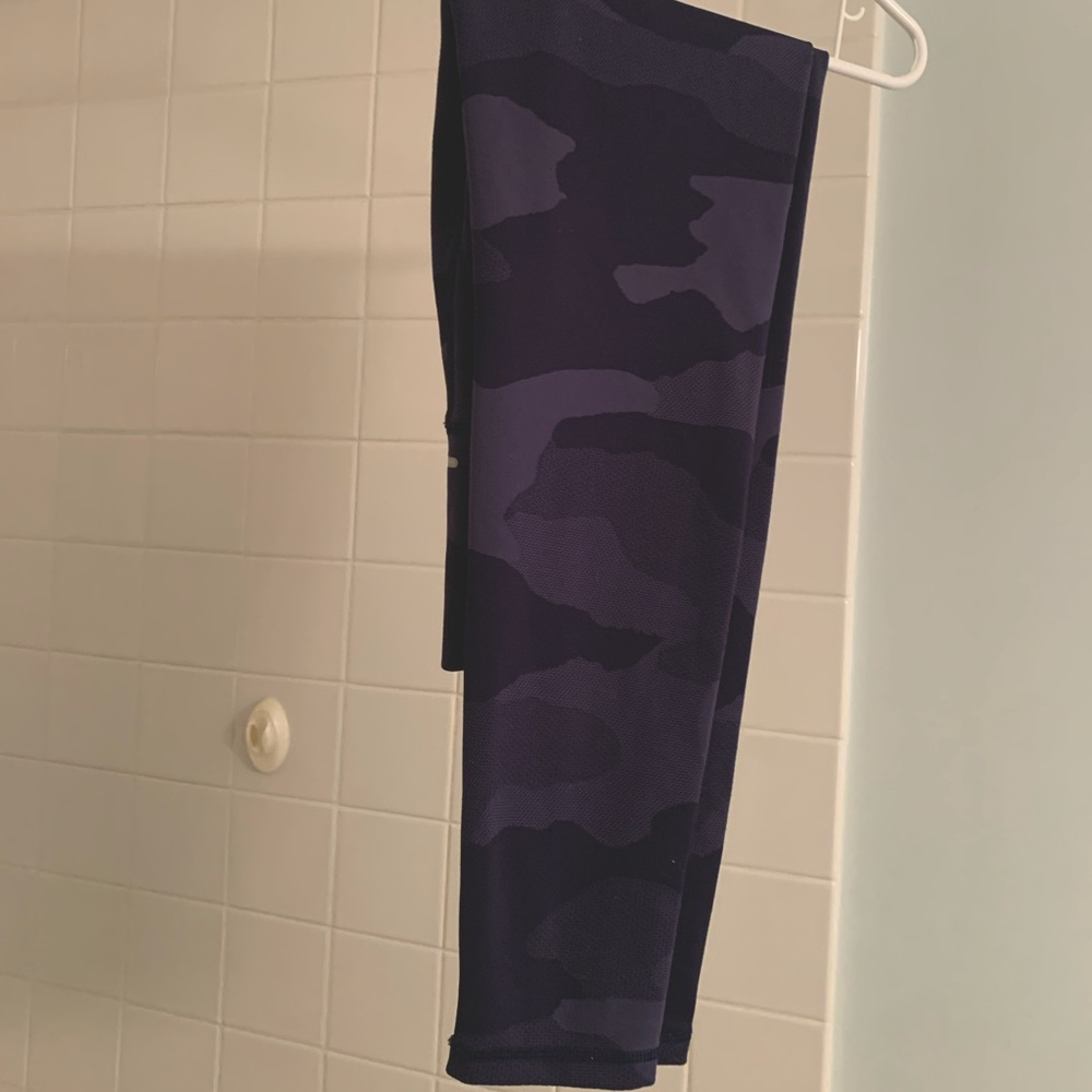 Size medium Aerie blue camouflage leggings